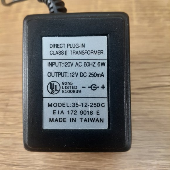 NETGEAR FS108P 8-PORT 10/100 Mbps PROSAFE SWITCH WITH POE FREE S/H - Picture 5 of 12